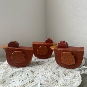 Wooden Vintage 3 Pc Chickens Farmhouse Country Kitchen Decor Wood Carved